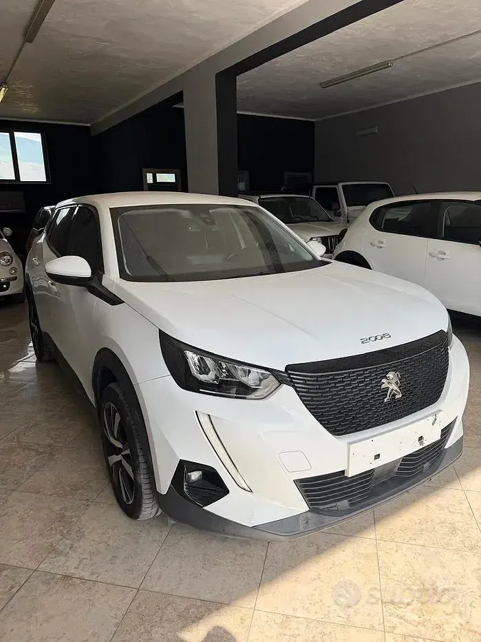 Usata Peugeot 2008 131 CV (96 kW) 2021 Bianco SUV