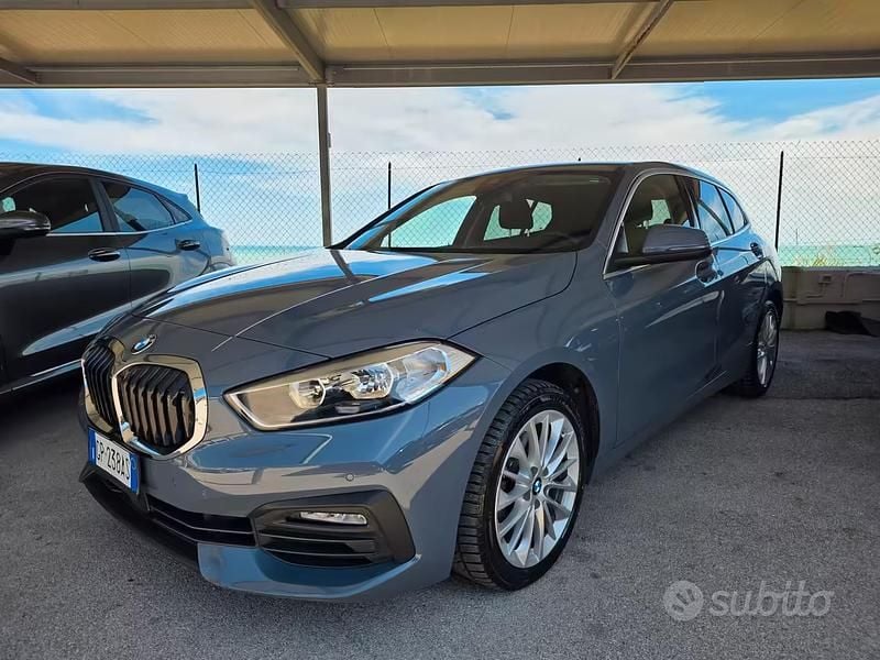 Occasion BMW 118 Advantage 150 ch (110 kW) 2023 Gris Citadine