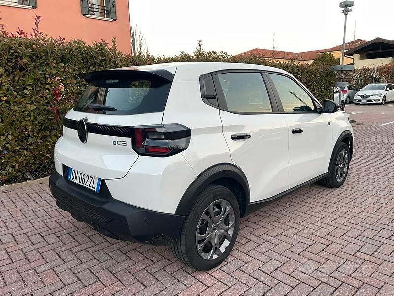 Usata Citroën e-C3 52 kW (72 CV) 2025 Bianco Utilitaria