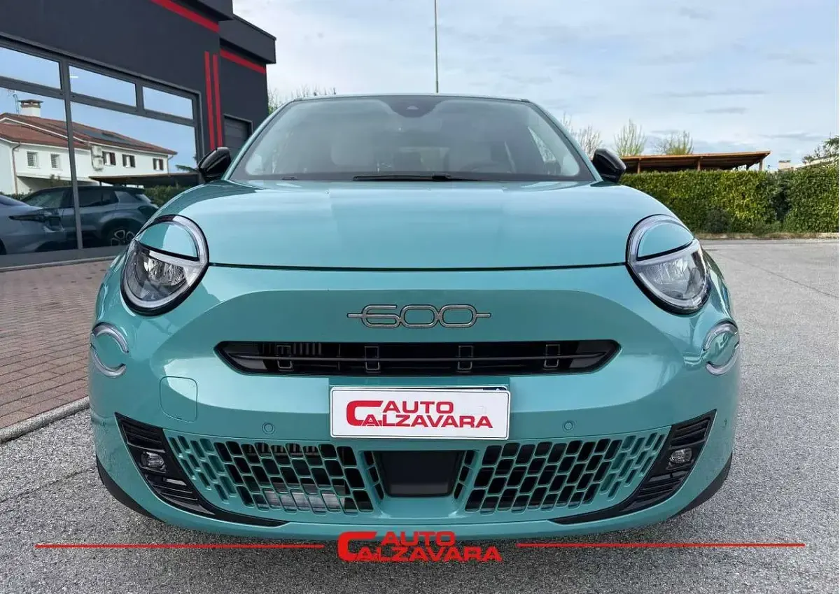 Usata Fiat 600 La Prima 110 CV (80 kW) 2025 Azzurro cielo SUV