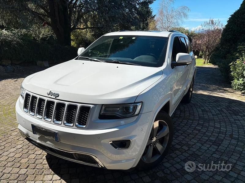 Bianco Usata 2015 Jeep Grand Cherokee Overland SUV | 22.000 € (Molto cara) - Immagine 1/4