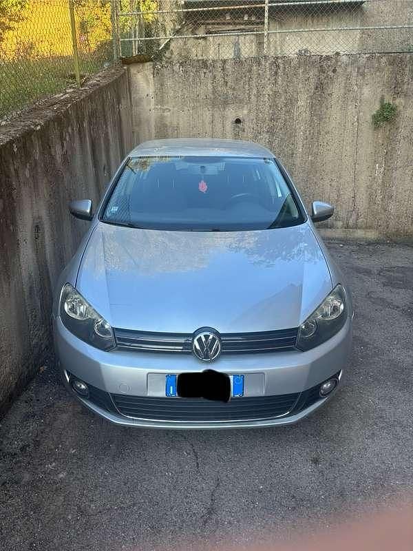 Usata VW Golf VI Highline 105 CV (77 kW) 2010 Utilitaria