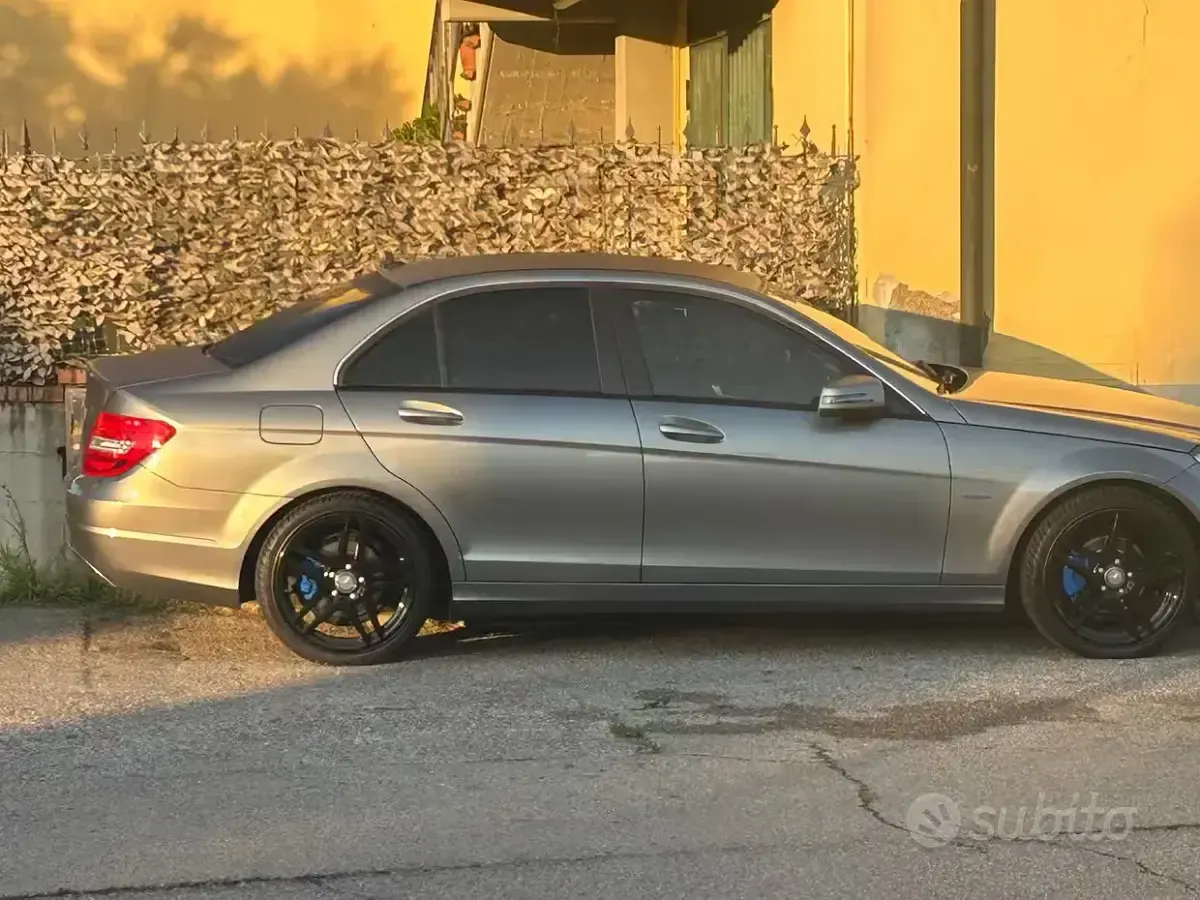 Usata Mercedes C200 136 CV (100 kW) 2012 Berlina