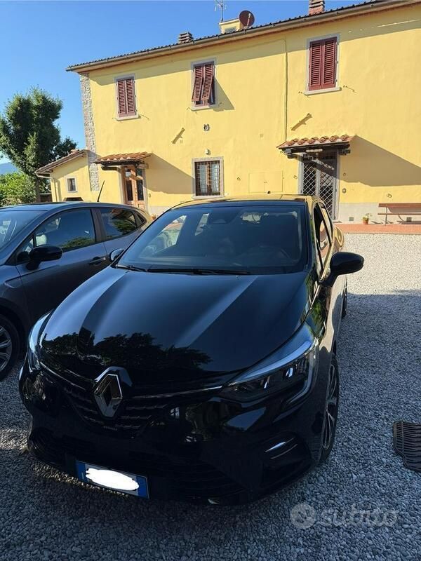Usata Renault Clio V Techno 101 CV (74 kW) 2022 Nero Berlina