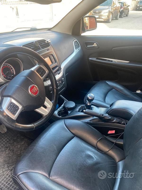 Usata Fiat Freemont 170 CV (125 kW) 2011 Blu SUV