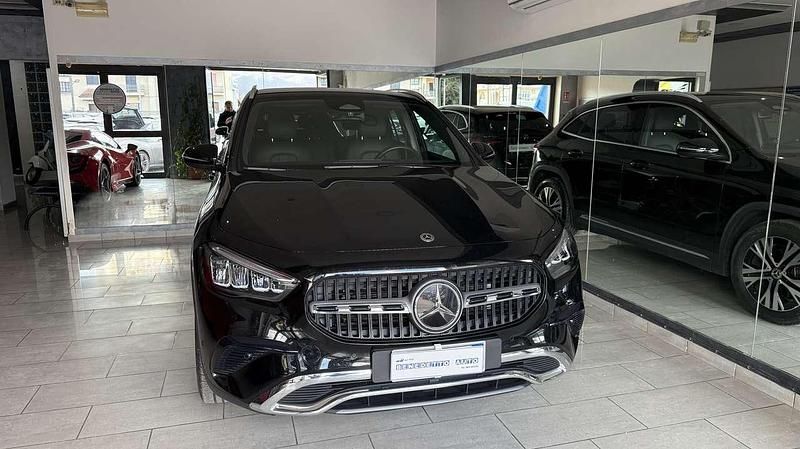 Usata Mercedes GLA180 116 CV (85 kW) 2024 Nero SUV