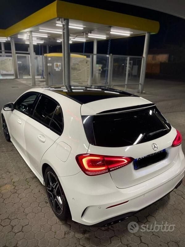 Usata Mercedes A180 AMG line 136 CV (100 kW) 2019 Bianco Berlina