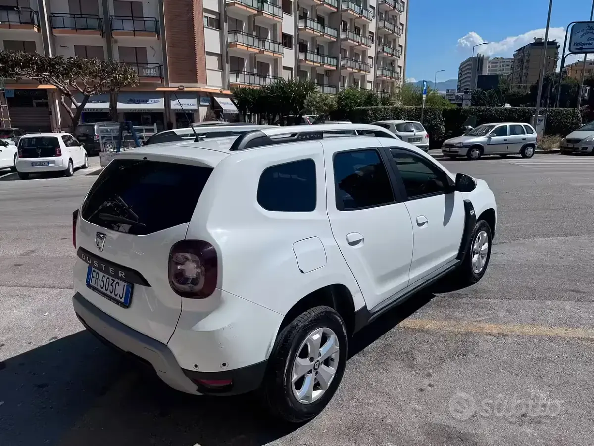 Usata Dacia Duster Lauréate 109 CV (80 kW) 2018 Bianco SUV