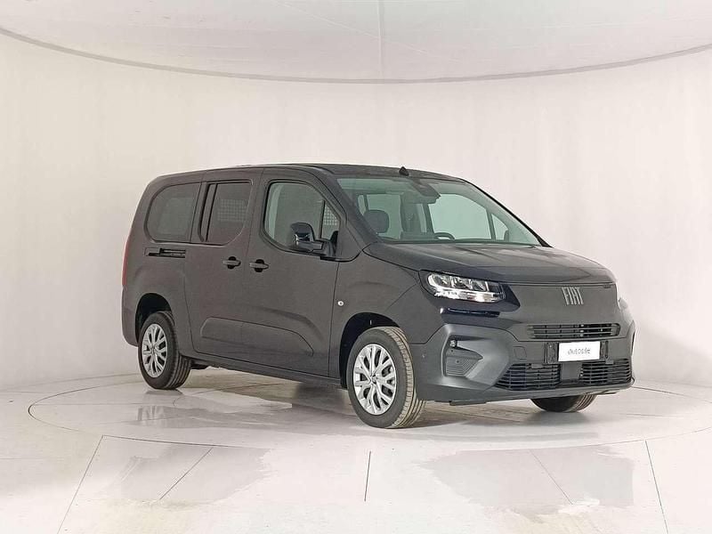 Nuova Fiat Doblò 131 CV (96 kW) 2025 Nero met Monovolume