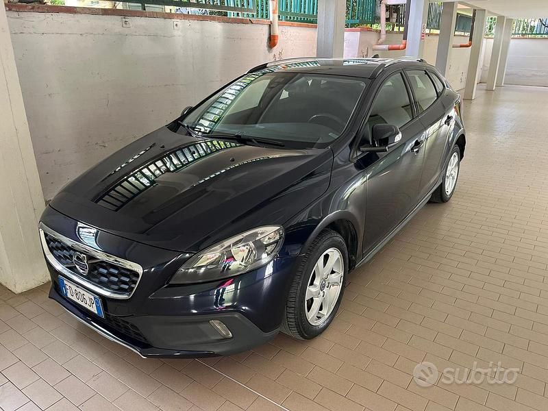 Blu Usata 2016 Volvo V40 CC Station wagon | 9200 € (Buon prezzo) - Immagine 1/4