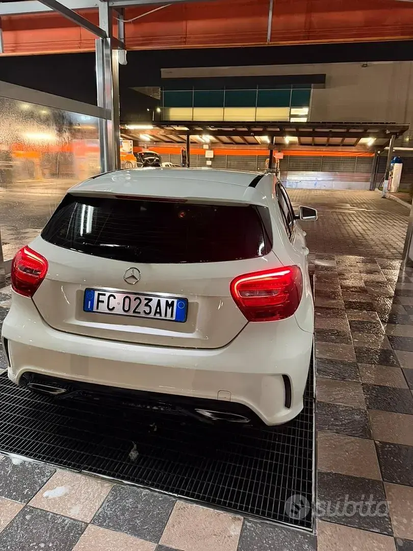 Usata Mercedes 180 109 CV (80 kW) 2015 Bianco Berlina
