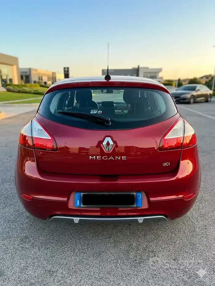 Usata Renault Mégane III 110 CV (80 kW) 2014 Rosso Berlina