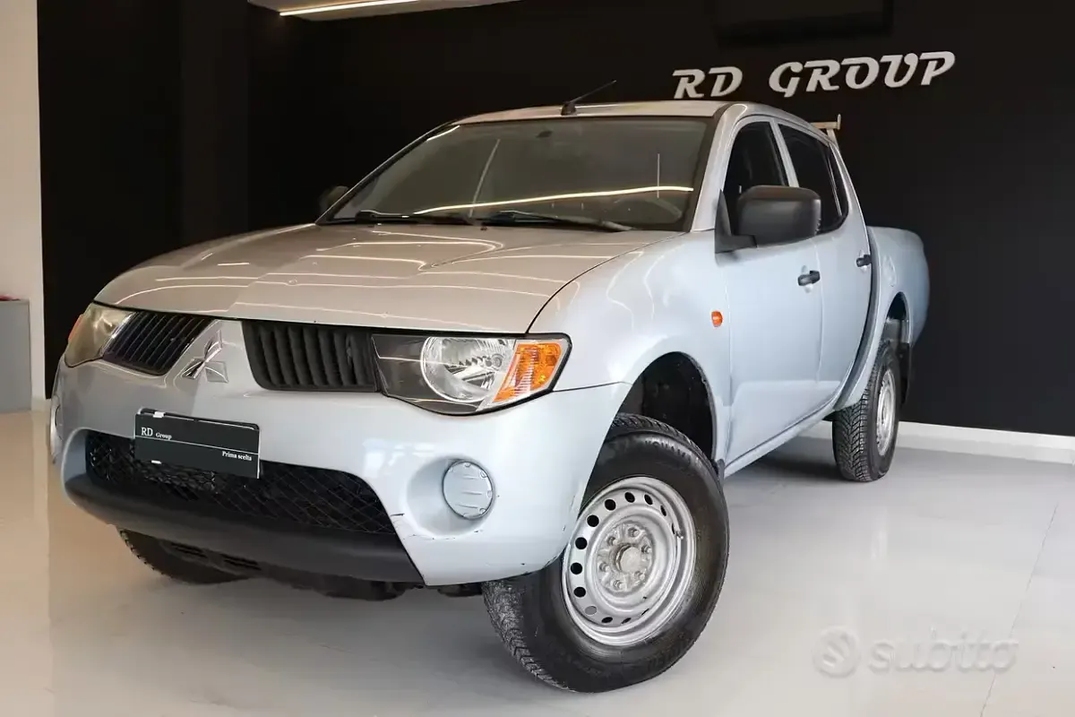 Usata Mitsubishi L200 Invite 136 CV (100 kW) 2007 Pick-up