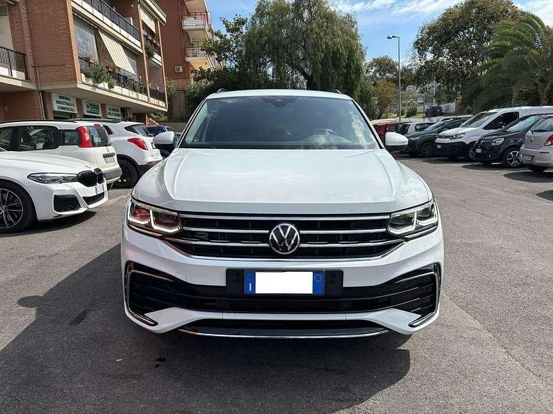 Usata VW Tiguan R-line 150 CV (110 kW) 2021 Bianco SUV