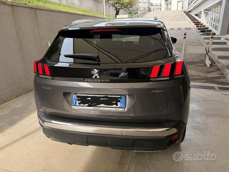 Usata Peugeot 3008 GT-line 179 CV (131 kW) 2019 Grigio SUV