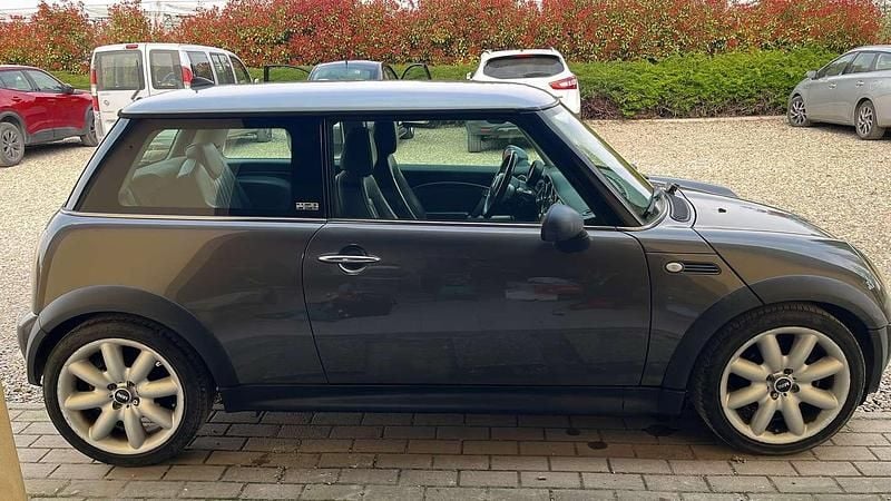 Usata Mini Cooper D 88 CV (64 kW) 2006 Utilitaria
