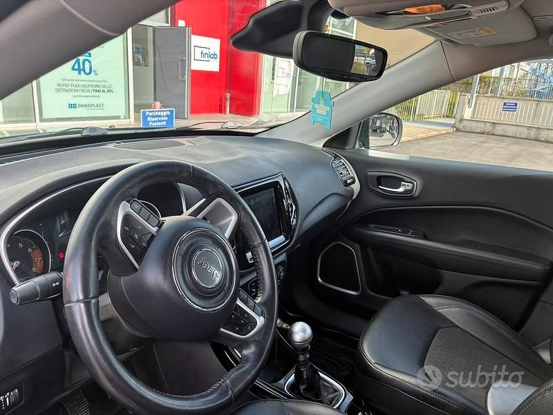 Usata Jeep Compass Night Eagle 140 CV (102 kW) 2019 Grigio SUV
