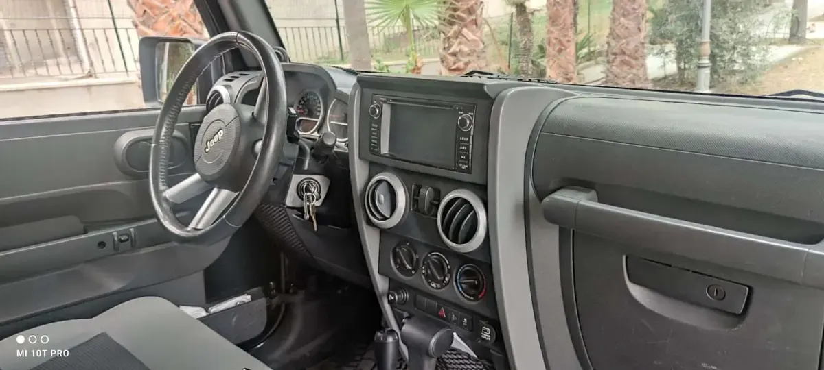 Usata Jeep Wrangler Sahara 177 CV (130 kW) 2010 SUV