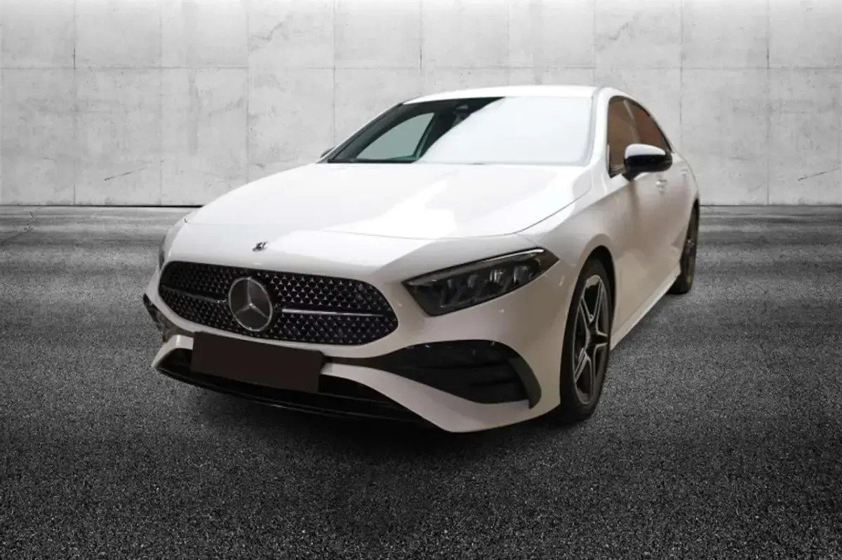 Usata Mercedes A200 Advanced Plus 150 CV (110 kW) 2023 Bianco Berlina