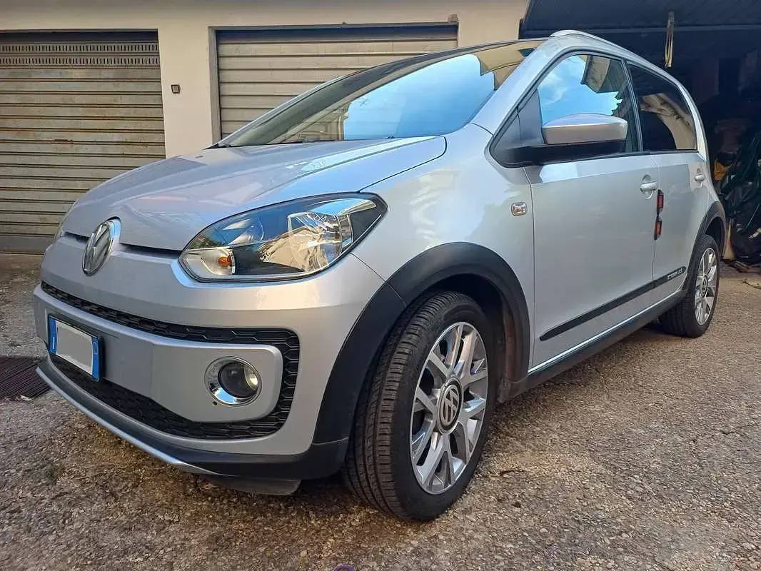 Usata VW up! 75 CV (55 kW) 2016 Argento Utilitaria