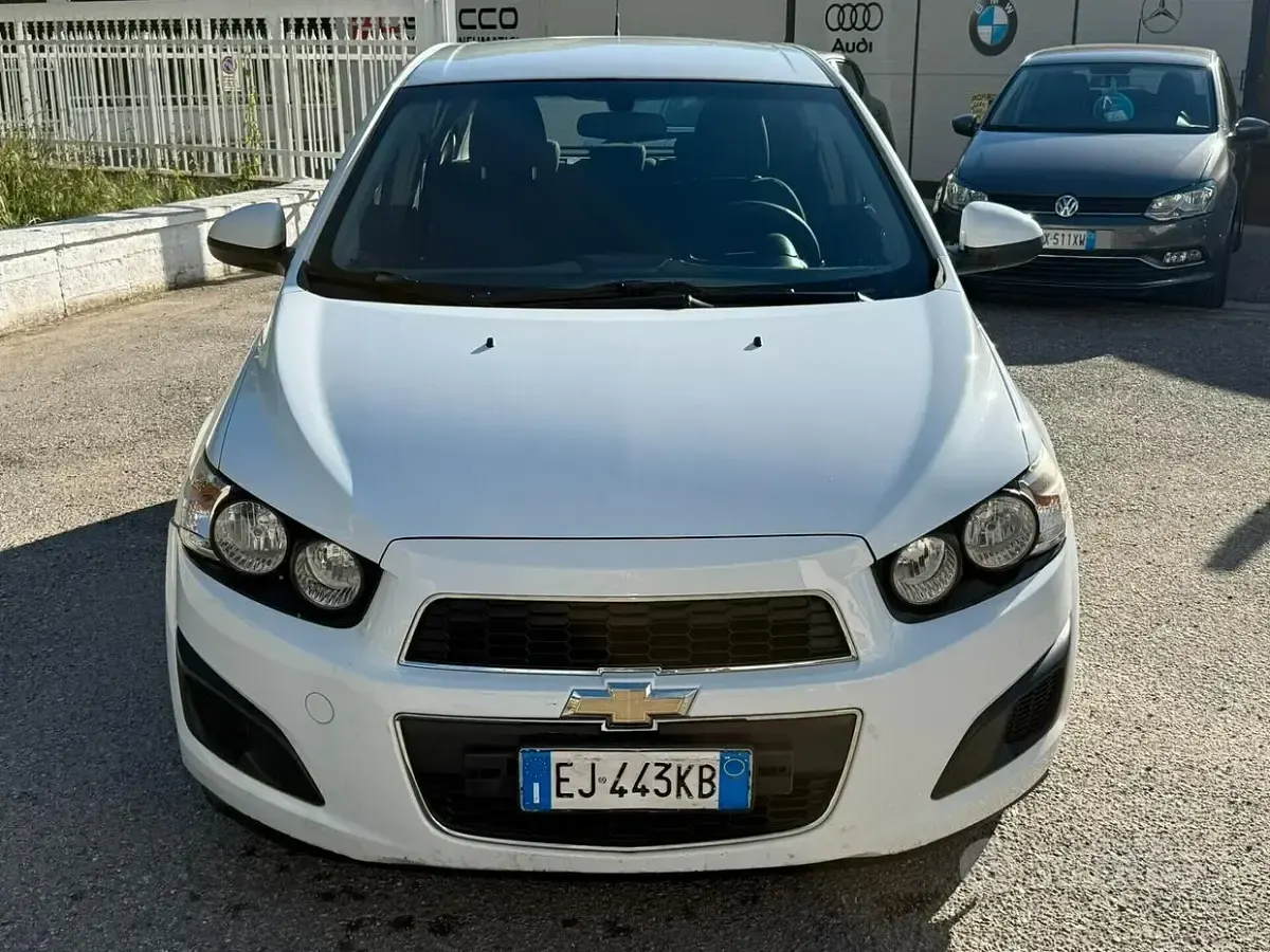 Usata Chevrolet Aveo LTZ 84 CV (61 kW) 2011 Bianco Berlina
