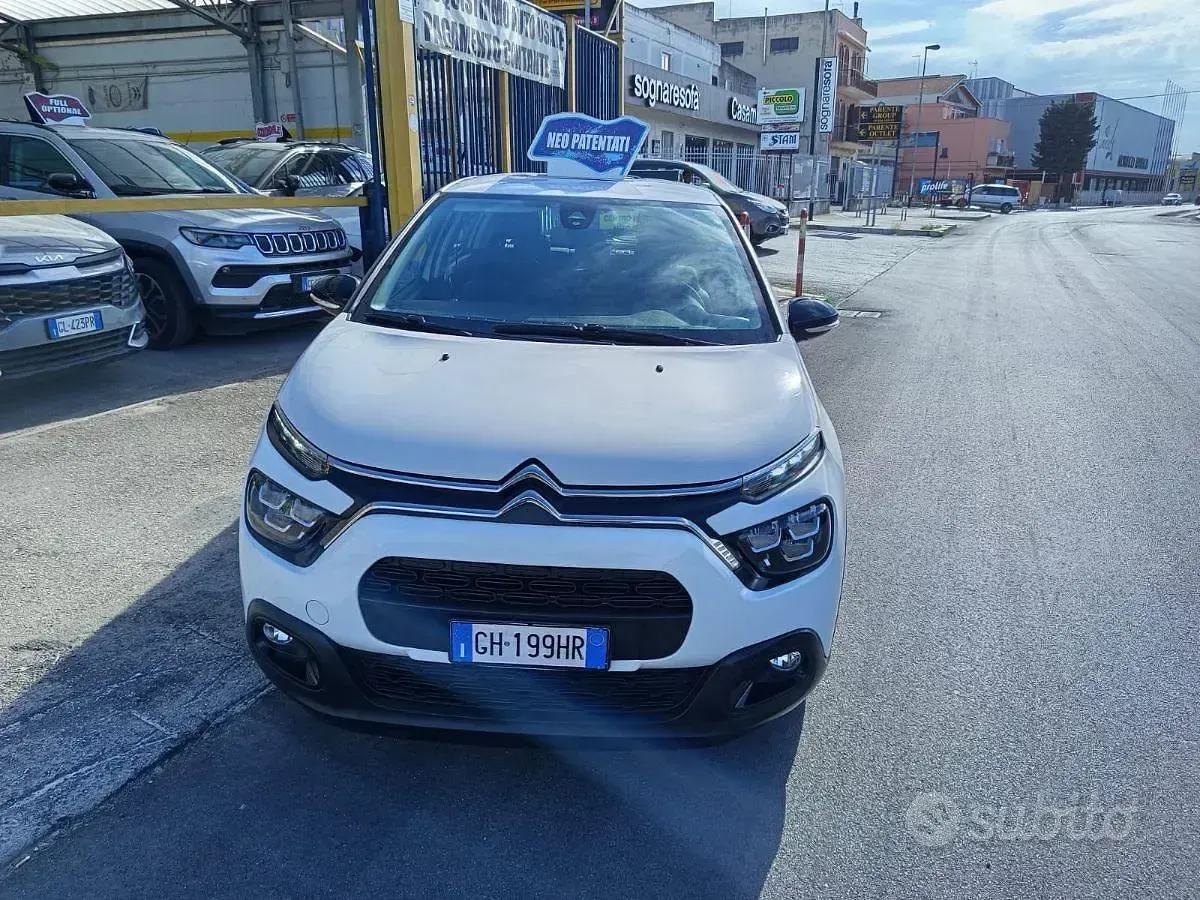 Usata Citroën C3 Feel 102 CV (75 kW) 2021 Bianco Utilitaria