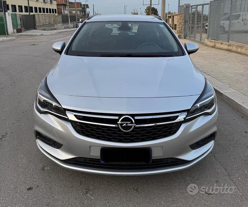 Usata Opel Astra Business 110 CV (80 kW) 2019 Grigio Station wagon