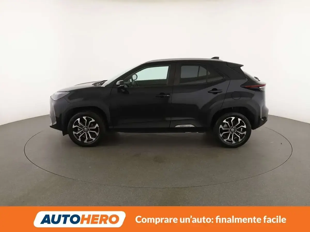 Usata Toyota Yaris Cross Trend 116 CV (85 kW) 2022 Nero SUV