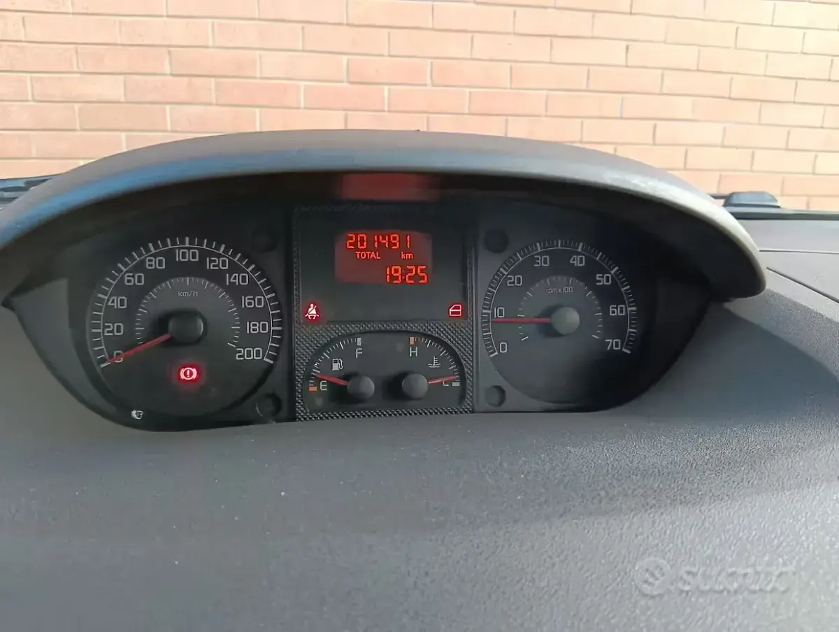 Usata Fiat Idea 95 CV (69 kW) 2005 Nero Monovolume