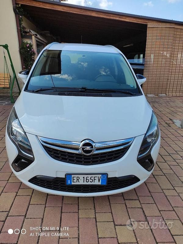 Usata Opel Zafira 150 CV (110 kW) 2013 Bianco Monovolume