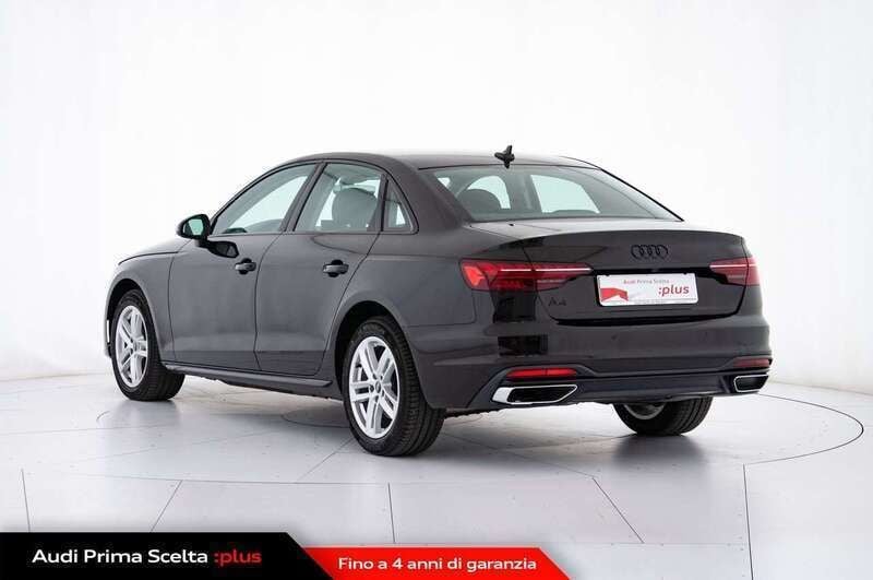 Usata Audi A4 Advanced 163 CV (119 kW) 2024 Nero brillante Berlina