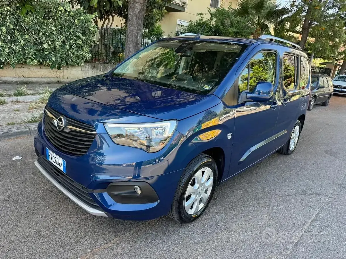Usata Opel Combo S 110 CV (80 kW) 2019 Bluazzurro Monovolume