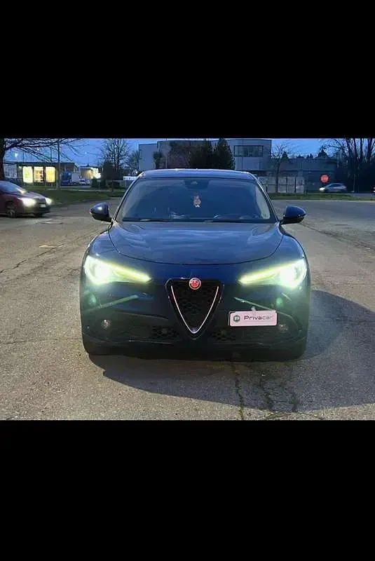 Usata Alfa Romeo Stelvio Executive 179 CV (131 kW) 2017 SUV