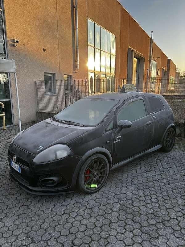 Usata Abarth Grande Punto 155 CV (114 kW) 2007 Nero Utilitaria