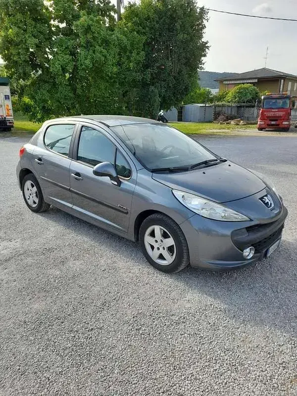 Usata Peugeot 207 95 CV (69 kW) 2010 Berlina