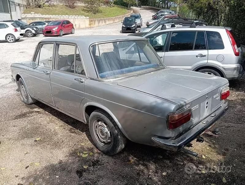 Begagnad Lancia 2000 1970 Grå Sedan