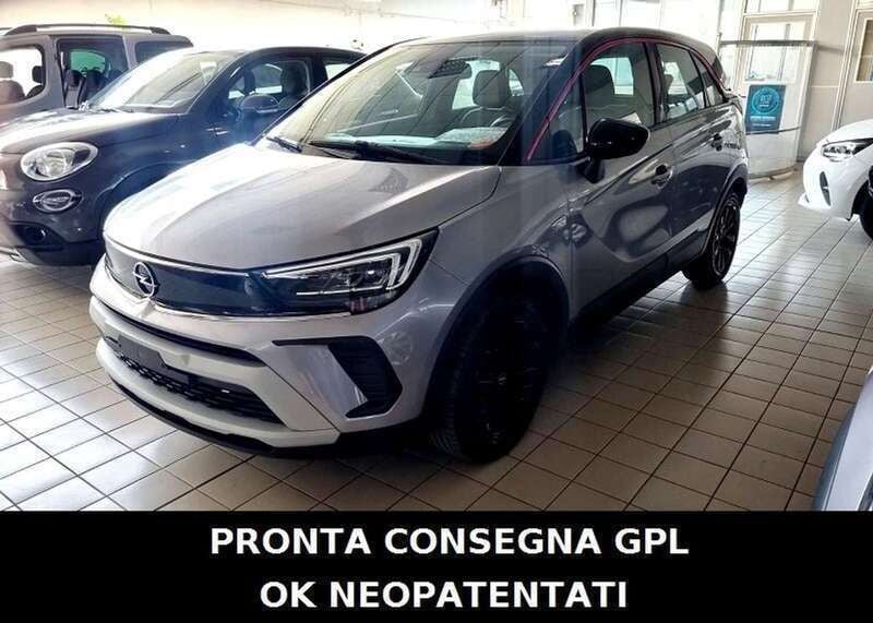 Argento Usata 2021 Opel Crossland X GS Line SUV | 15.850 € - Immagine 1/4