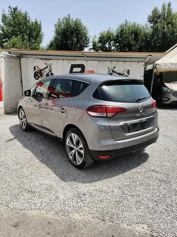 Usata Renault Scénic III Bose Edition 110 CV (80 kW) 2017 Grigio Monovolume