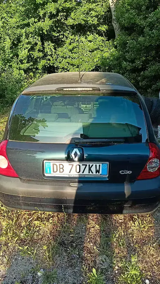 Usata Renault Clio 65 CV (47 kW) 2004 Utilitaria