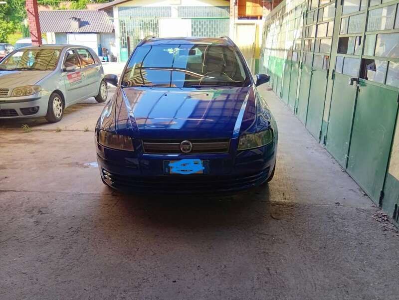 Blu/azzurro Usata 2006 Fiat Stilo Dynamic Station wagon | 2200 € (Cara) - Immagine 1/4
