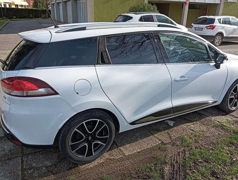 Usata Renault Clio GrandTour 75 CV (55 kW) 2015 Bianco Station wagon