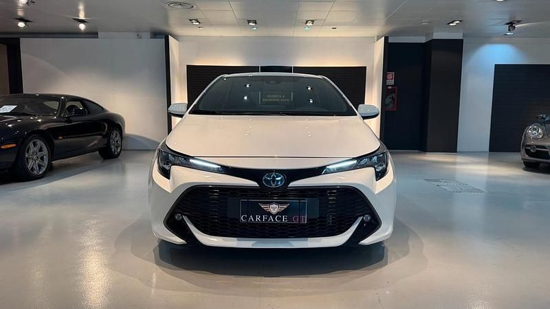 Usata Toyota Corolla Active 153 CV (112 kW) 2021 Bianco Berlina