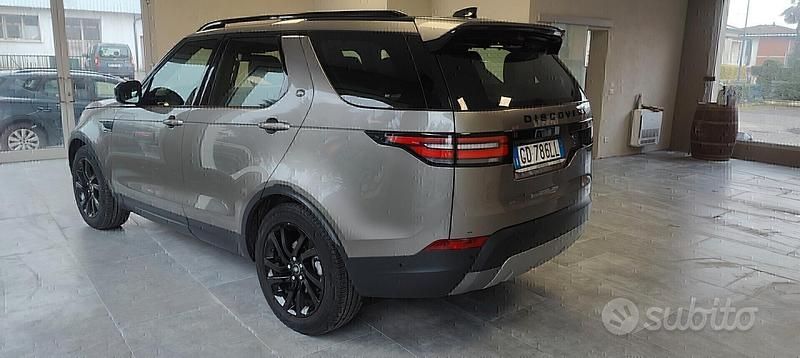 Usata Land Rover Discovery 5 HSE Luxury 300 CV (220 kW) 2020 Grigio SUV