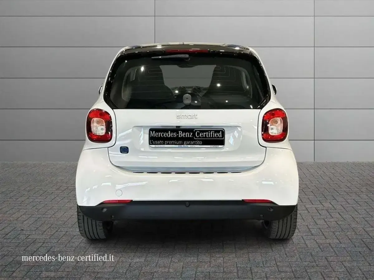 Usata Smart ForTwo Coupé Pulse 41 kW (56 CV) 2021 Bianco Utilitaria