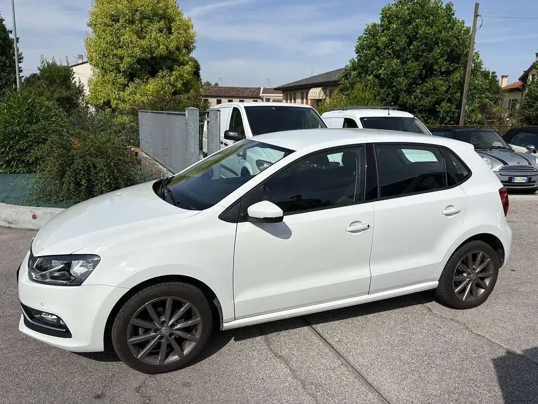 Usata VW Polo Highline 90 CV (66 kW) 2017 Berlina