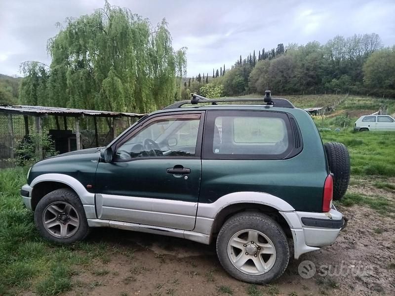 Usata Suzuki Grand Vitara 173 CV (127 kW) 2004 Verde SUV
