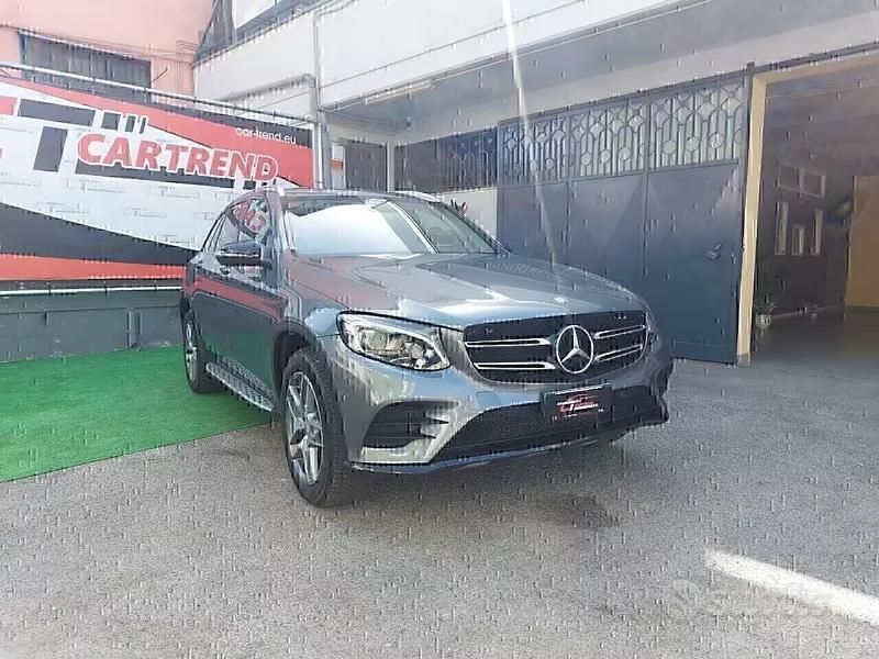 Usata Mercedes GLC250 Premium 203 CV (149 kW) 2016 Grigio Station wagon