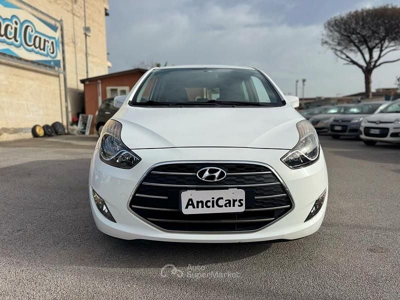 Usata Hyundai ix20 Comfort 116 CV (85 kW) 2016 Bianco Utilitaria
