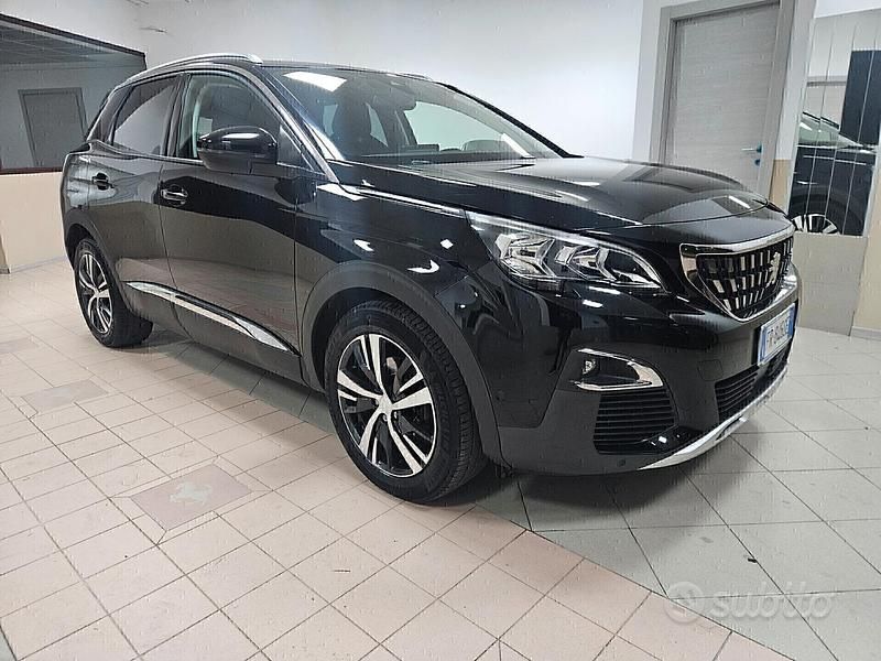 Usata Peugeot 3008 Allure 130 CV (95 kW) 2018 Nero SUV