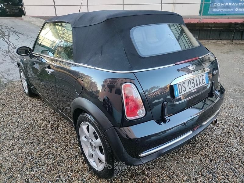 Usata Mini Cooper Cabriolet 116 CV (85 kW) 2008 Nero Cabrio